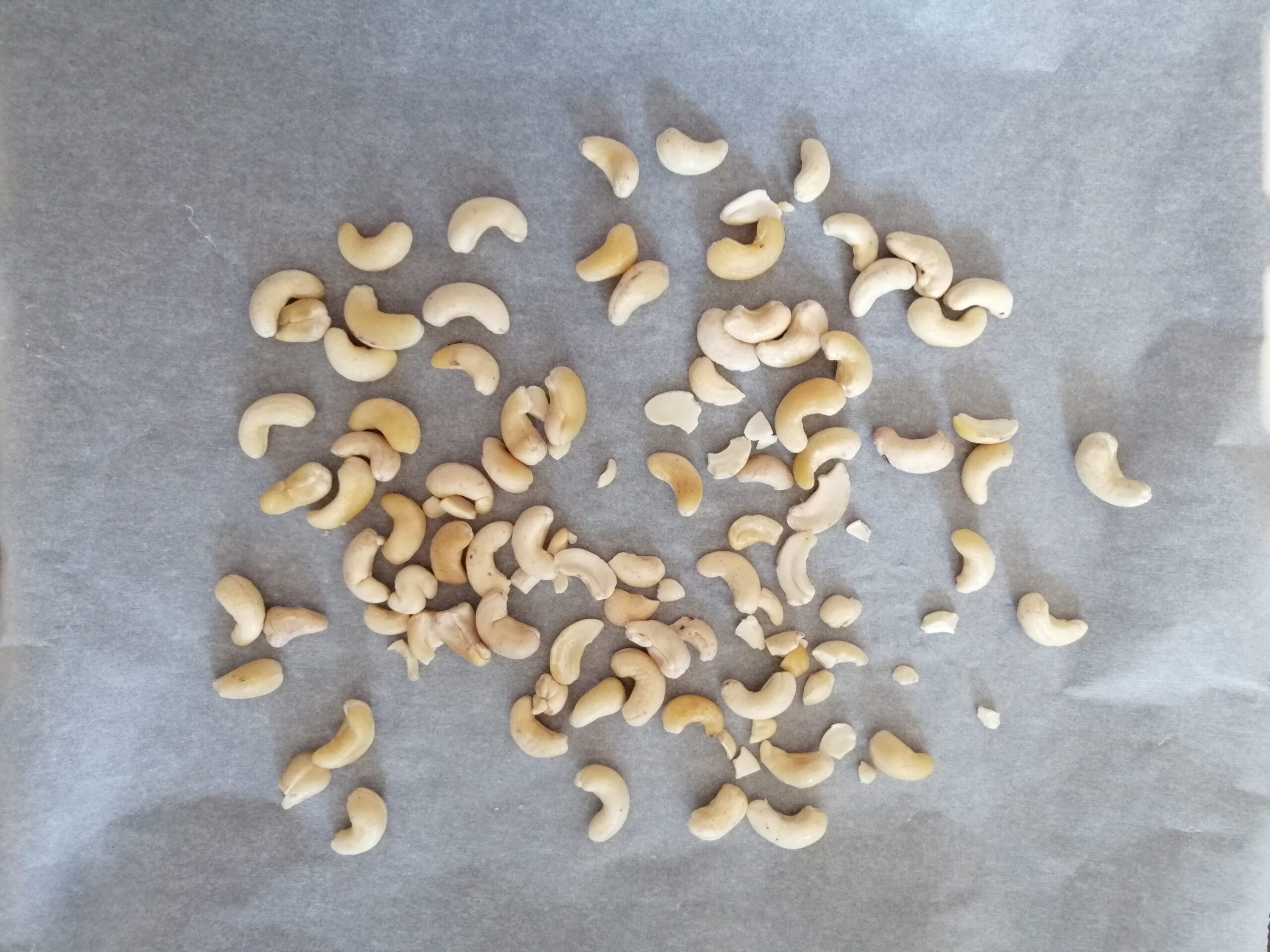You are currently viewing Can I consume cashew on the Low FODMAP Diet?